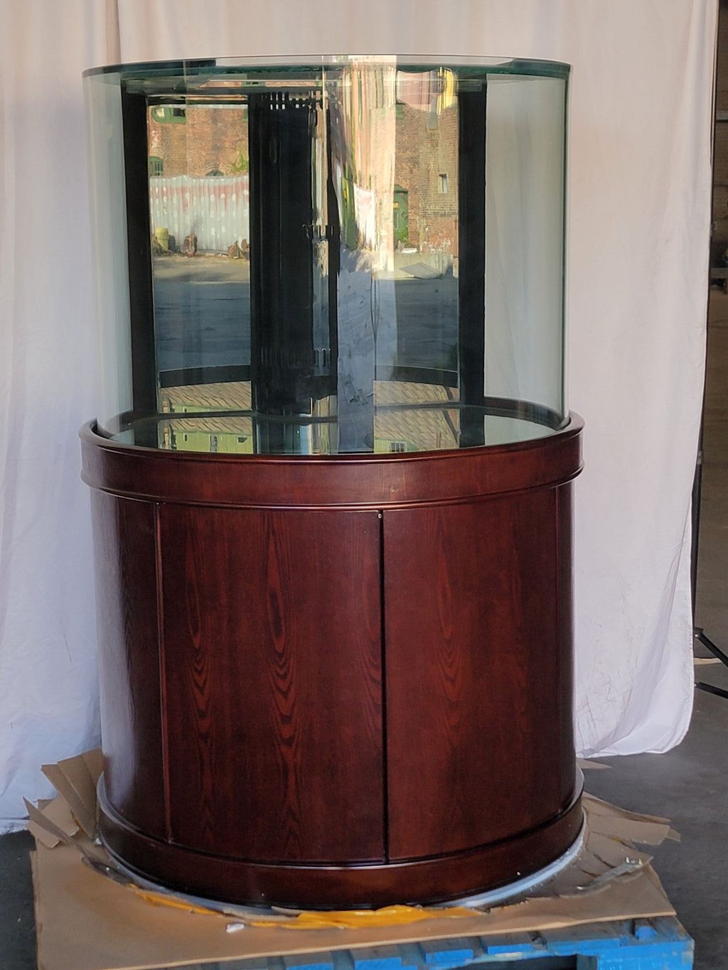 133g 3/4 Cylinder Round Glass Reef-Ready Aquarium Set in Rose Cherry Furniture