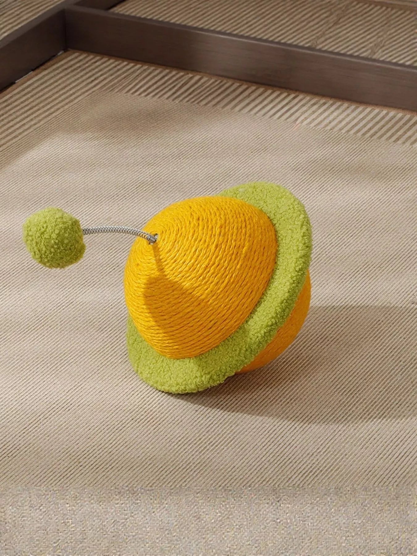 Planet-Shaped Interactive Cat Toy with Sisal Scratching Surface