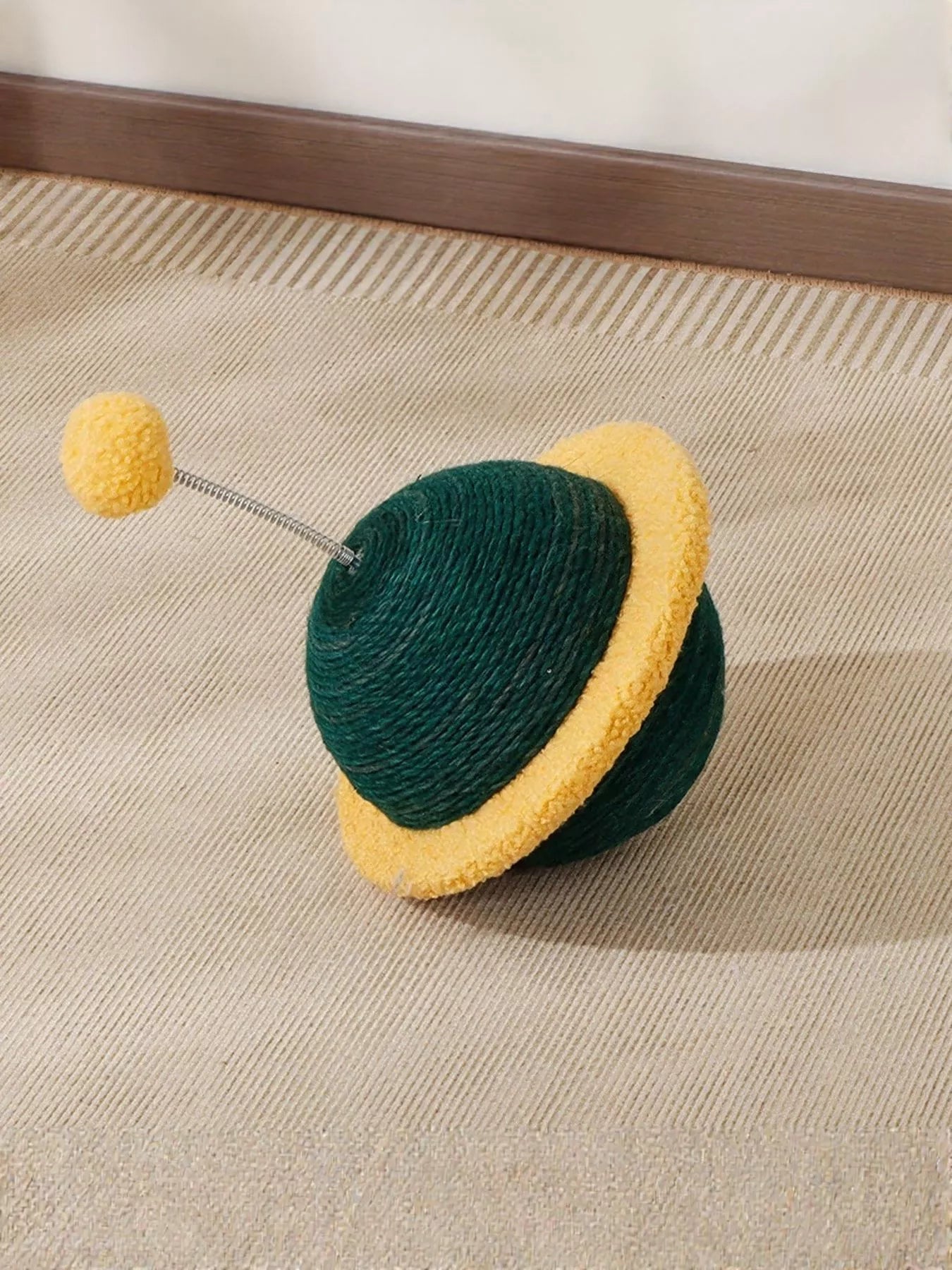 Planet-Shaped Interactive Cat Toy with Sisal Scratching Surface