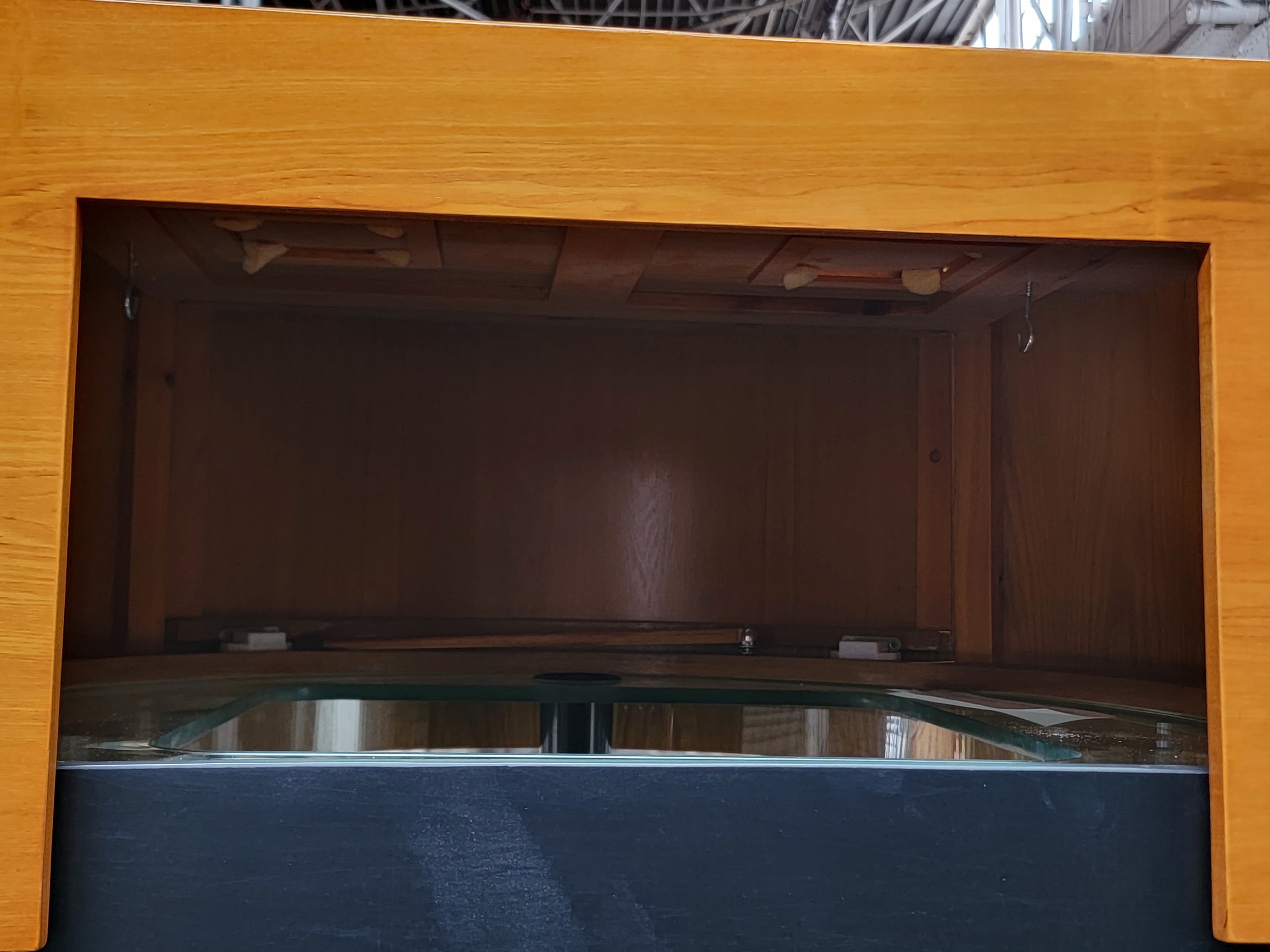 90 Gallon Glass 3/4 Cylinder Round Reef Aquarium With Stand and Canopy in Golden Oak