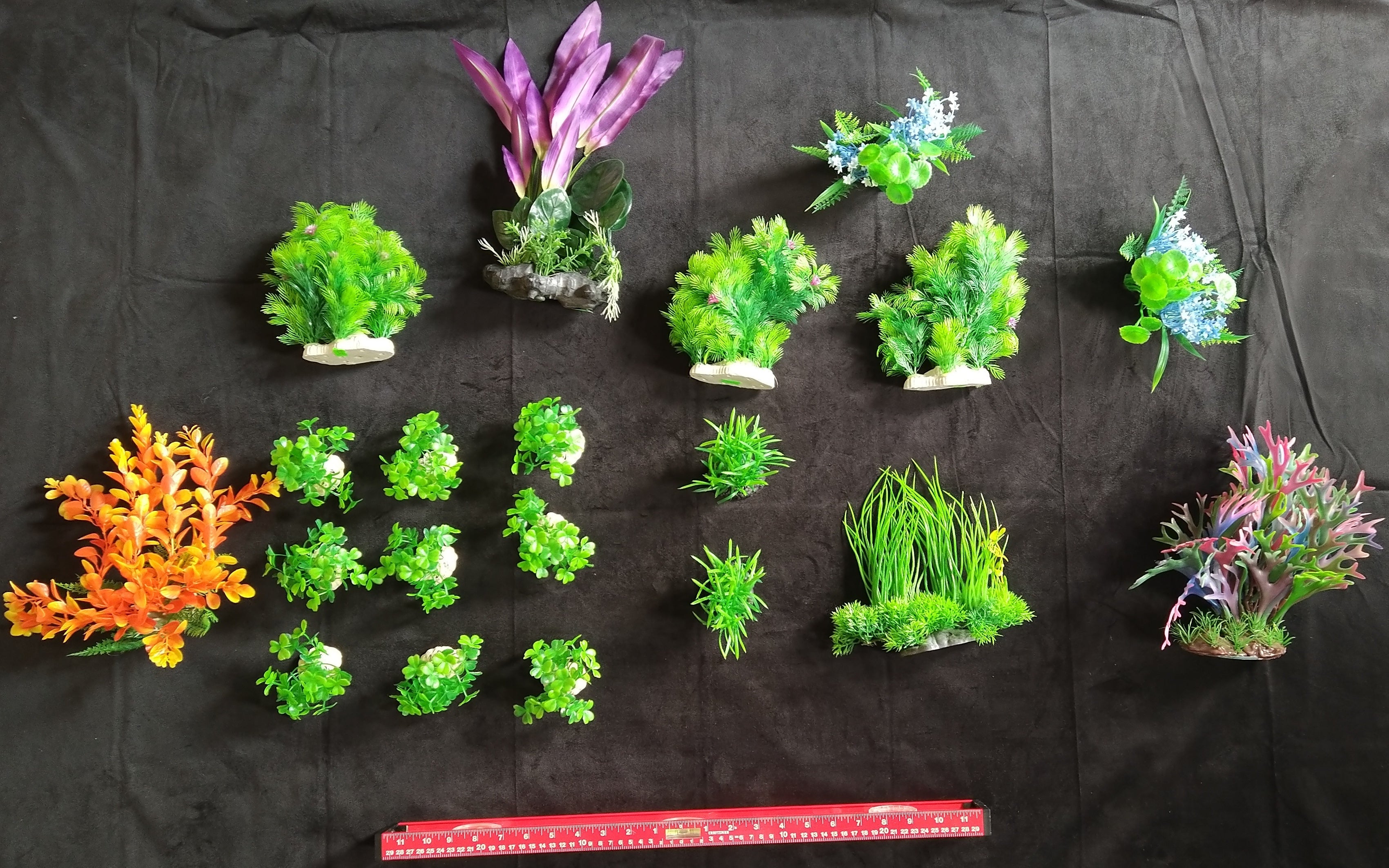 Premium Artificial Aquarium Plant Package for Fish Tank, Leprechaun City